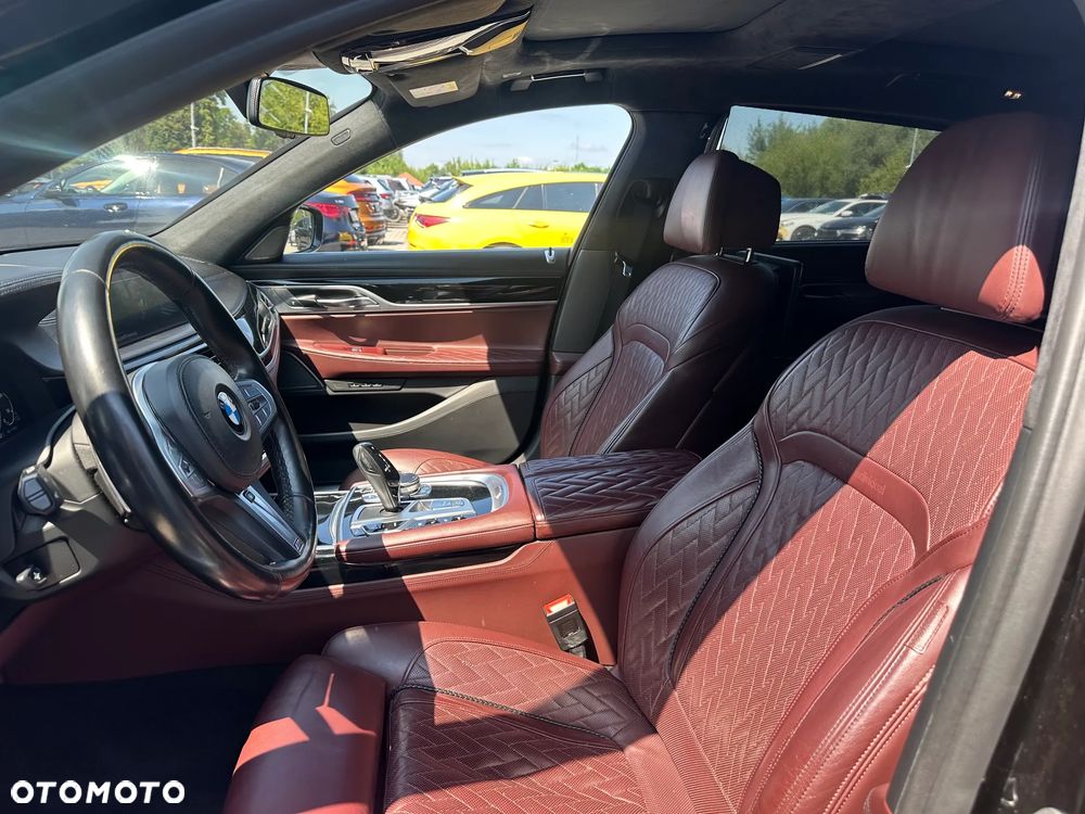 BMW Seria 7 - 17
