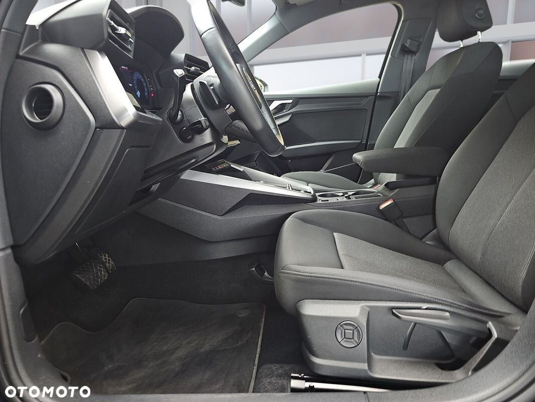 Audi A3 30 TDI S tronic - 18