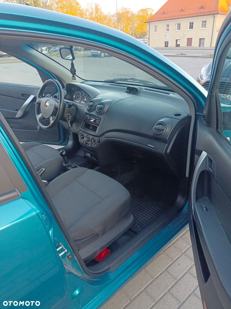 Chevrolet Aveo 1.2 16V Base - 18