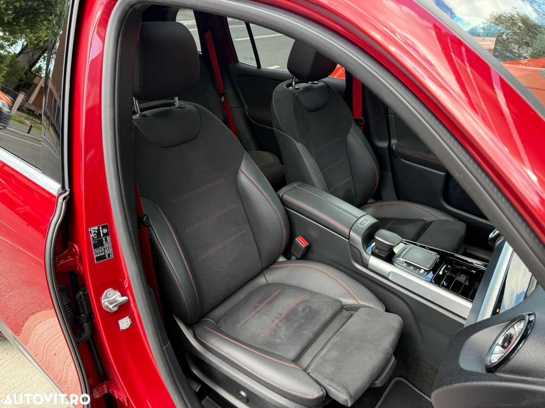Mercedes-Benz GLB AMG 35 4MATIC Aut. - 24