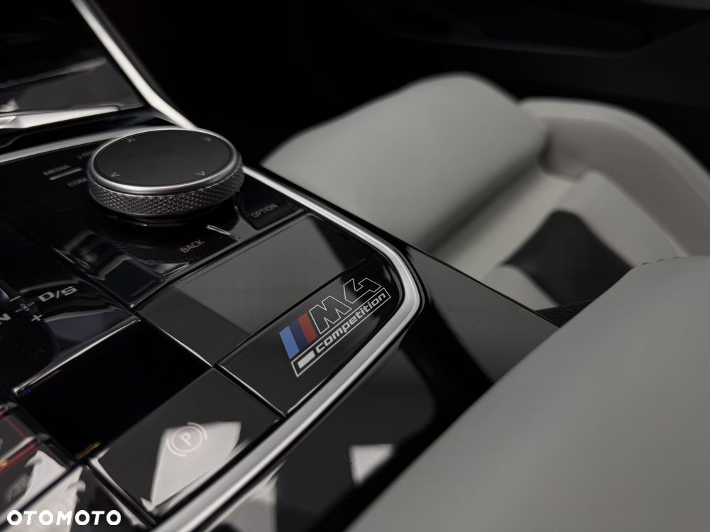 BMW M4 Competition - 32