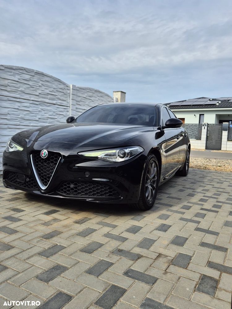 Alfa Romeo Giulia 2.0 Turbo AWD AT8 Veloce - 27