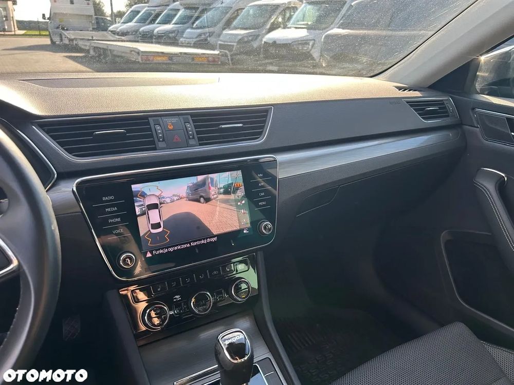 Skoda Superb 2.0 TSI Style DSG - 19