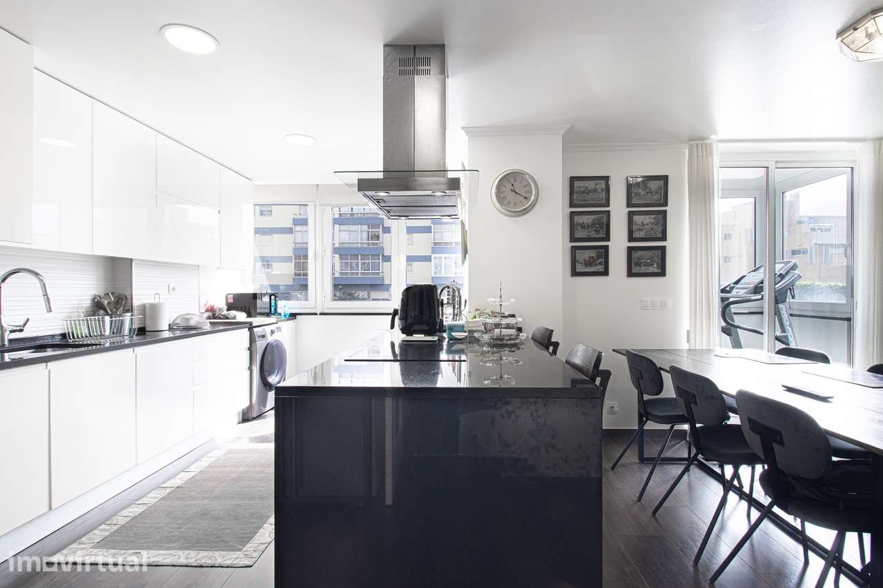 Apartamento T4  remodelado em Carnaxide - Grande imagem: 2/33