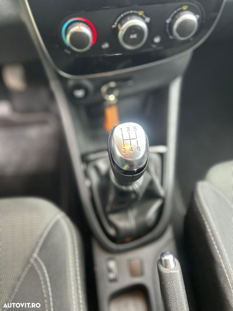 Renault Clio dCi 75 Stop & Start Expression - 11