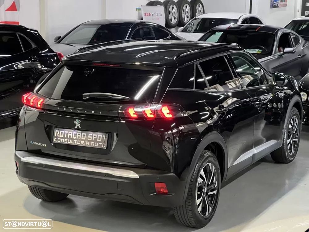 Peugeot e-2008 50 kWh Allure - 4