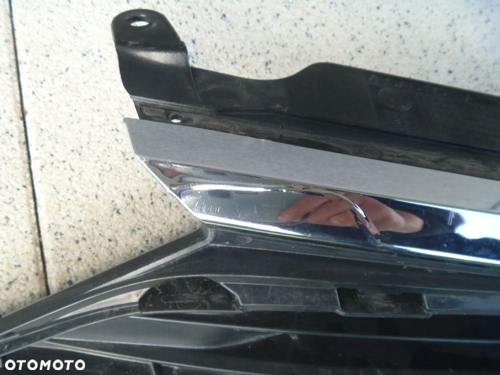 TOYOTA AURIS II LIFT 2015 ATRAPA CHŁODNICY ORYGINAŁ 53100-02880 - 4