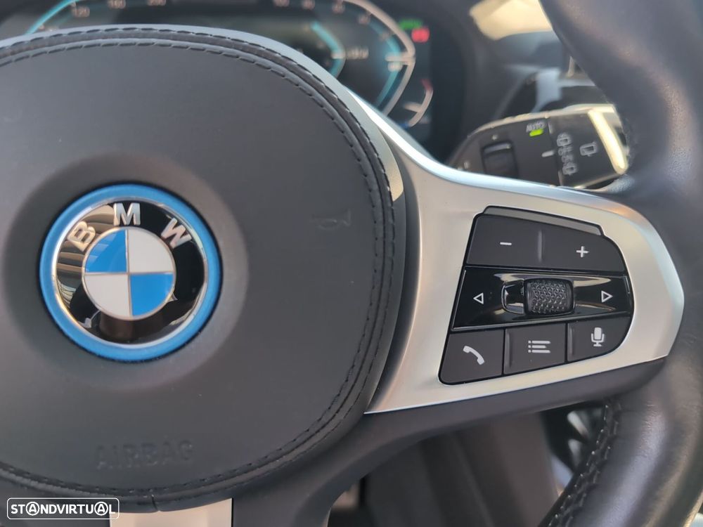 BMW iX3 M Sport Inspiring - 23