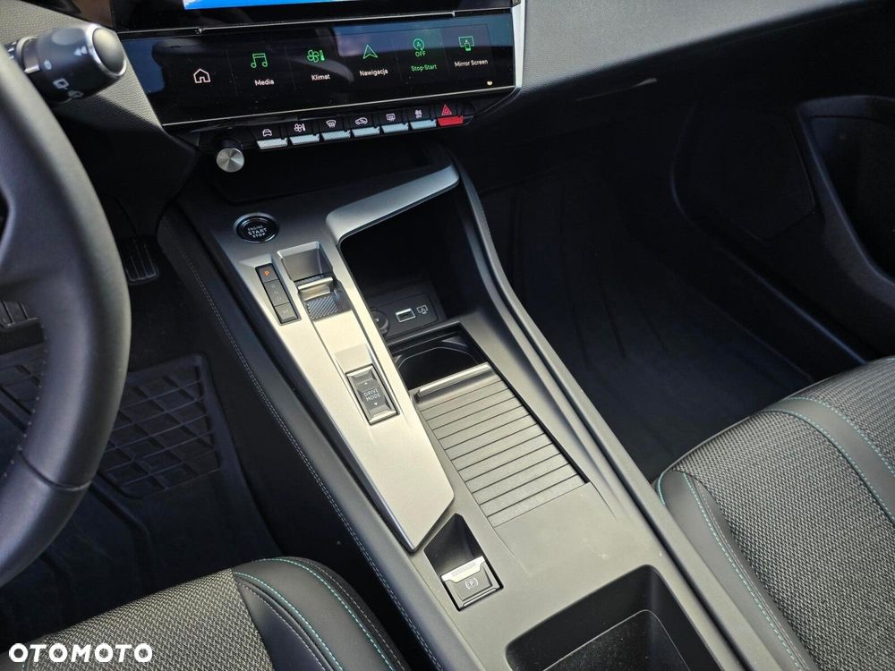 Peugeot 308 1.2 PureTech Allure Pack S&S EAT8 - 20