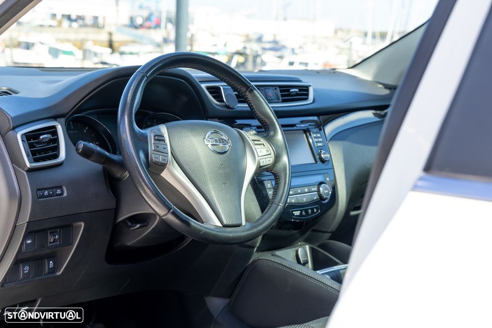Nissan Qashqai 1.5 dCi N-Connecta - 15