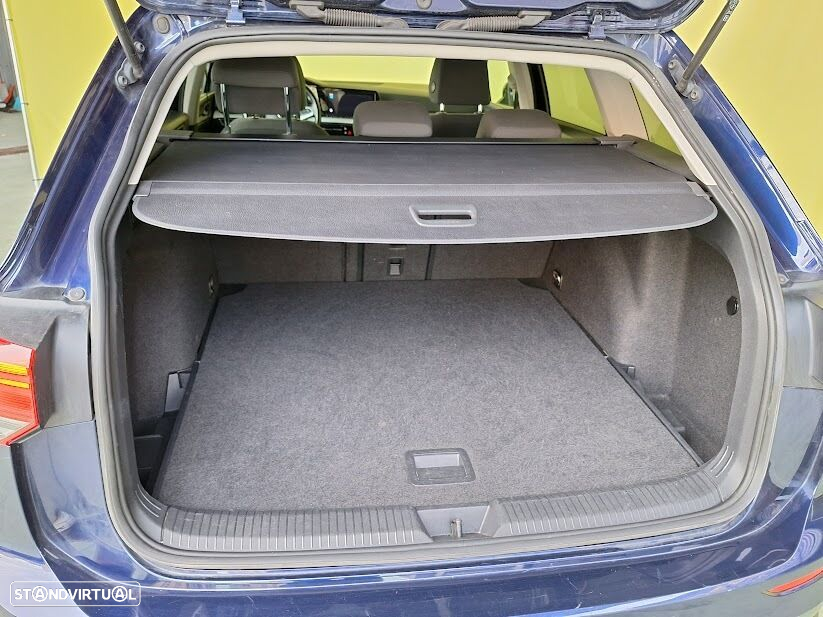 VW Golf Variant - 23