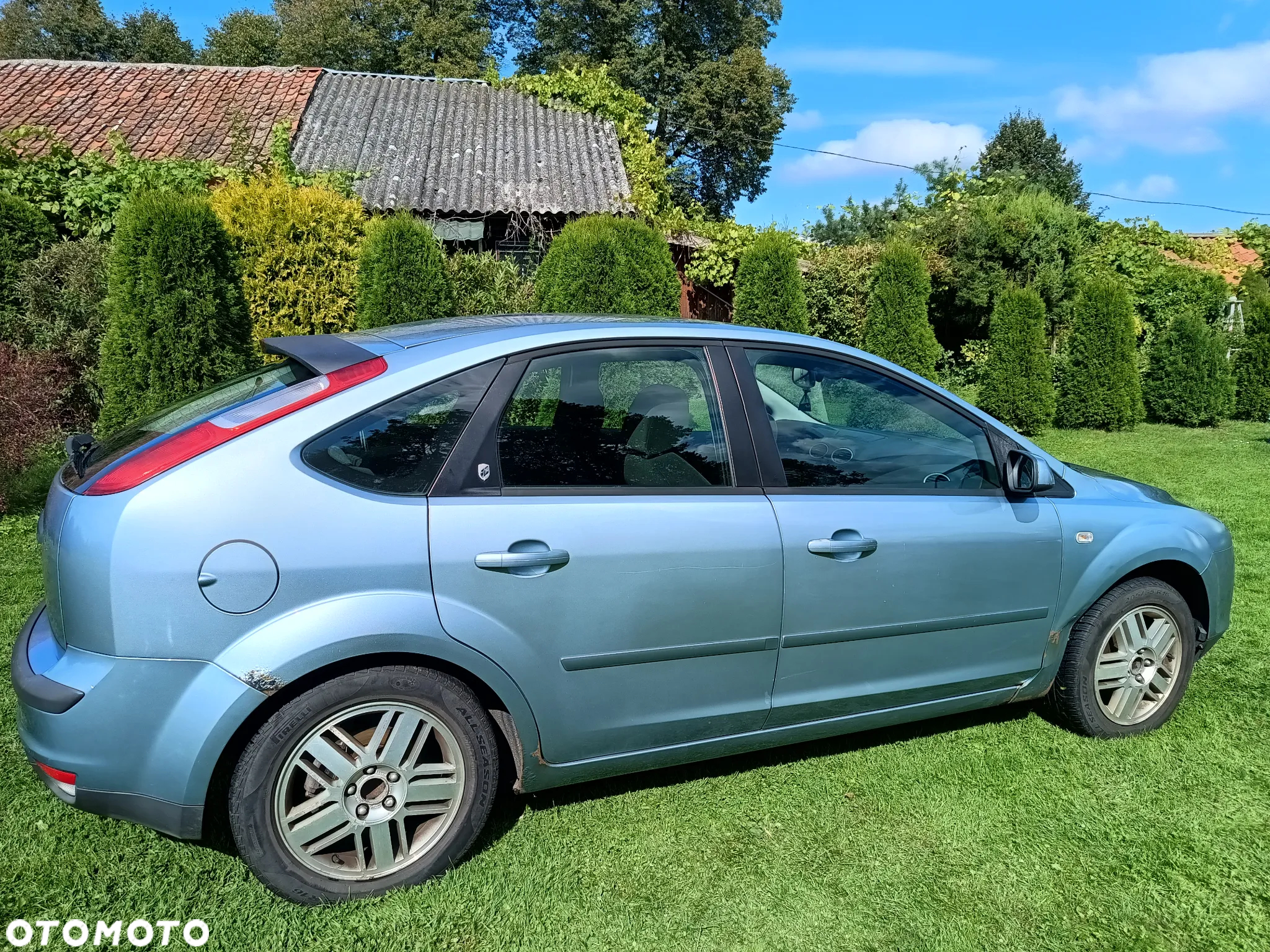 Ford Focus ver-1-6-16v-ghia - 3