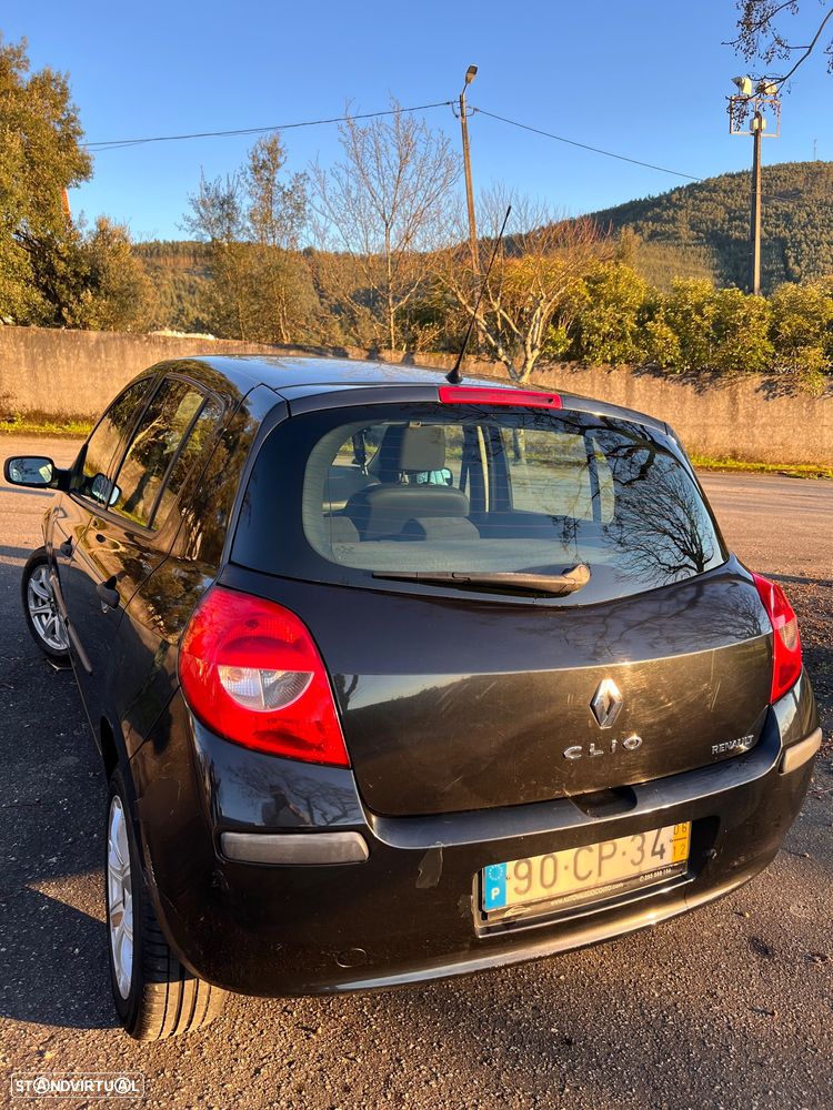 Renault Clio 1.5 dCi Confort - 6