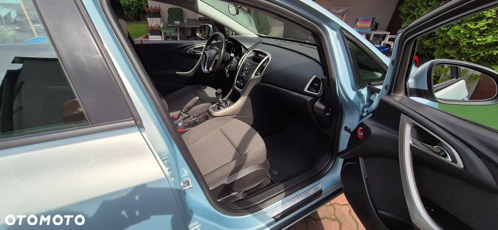 Opel Astra 1.4 EcoFLEX Cosmo - 12