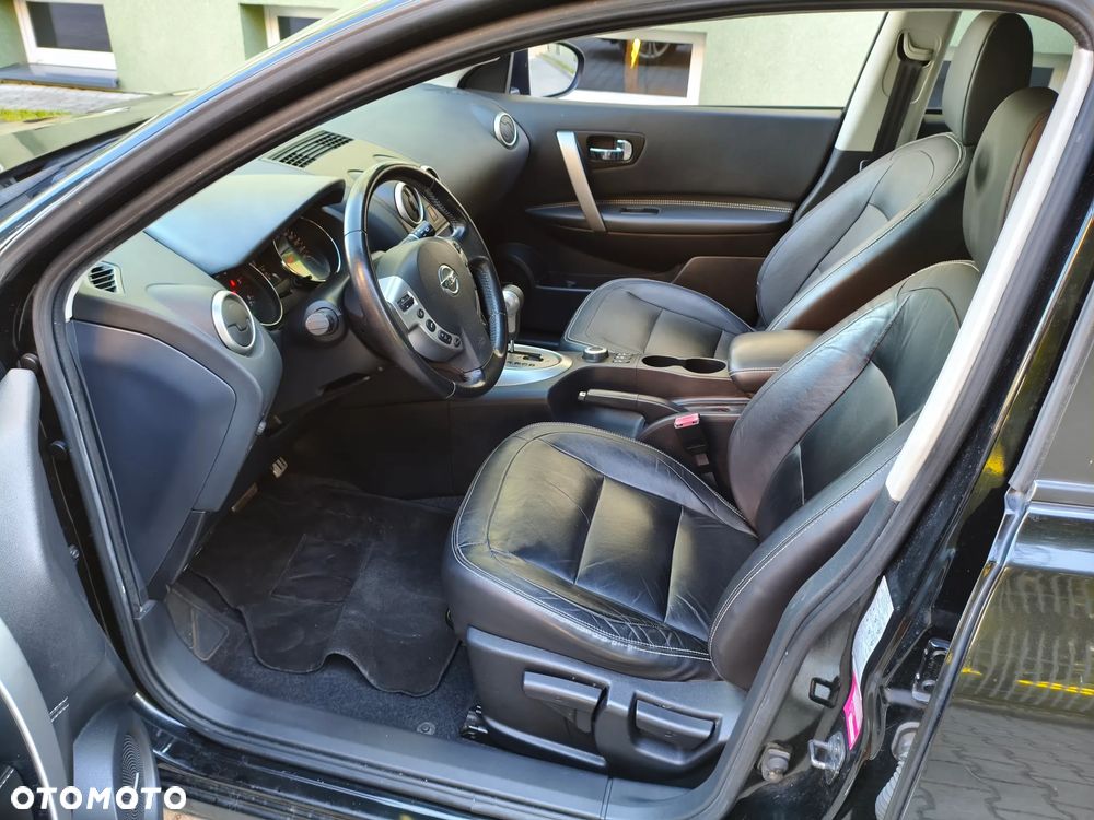 Nissan Qashqai 2.0 dCi 4 x 4 DPF tekna - 22