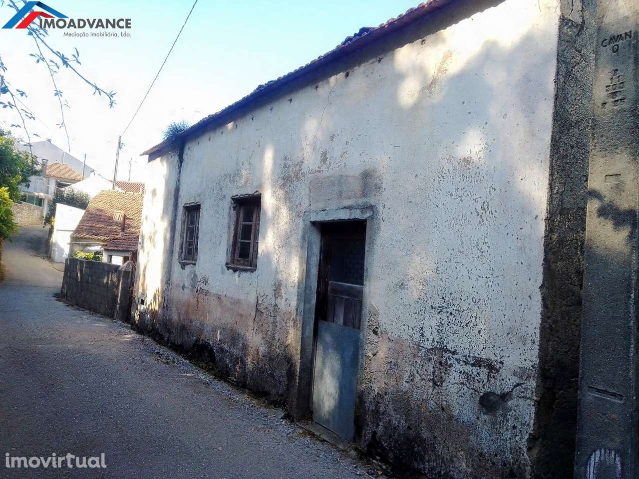 Casa para Recuperar com Terreno e Lagar em Lorvão, Penacova, Coimbra - Grande imagem: 4/55