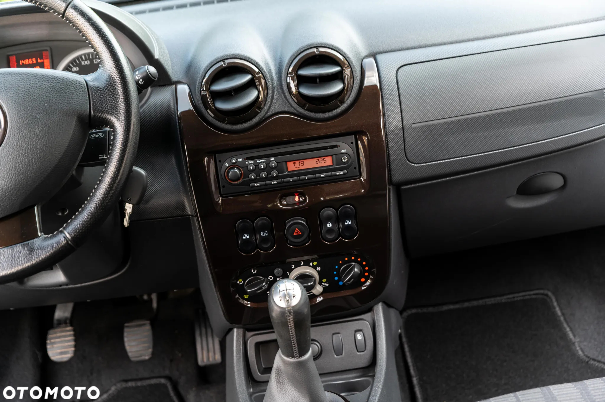Dacia Duster 1.6 16V 4x2 Prestige - 35