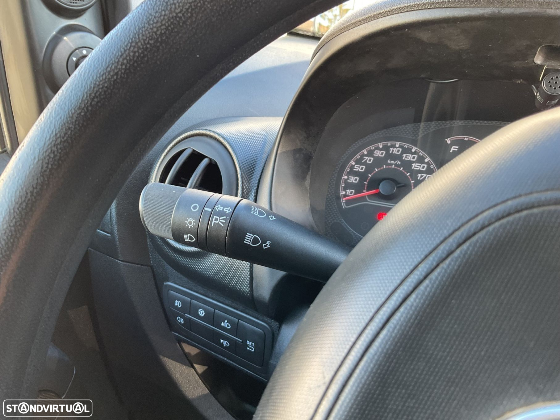 Fiat Fiorino 1.3 M-jet Adventure com 1GD - 32
