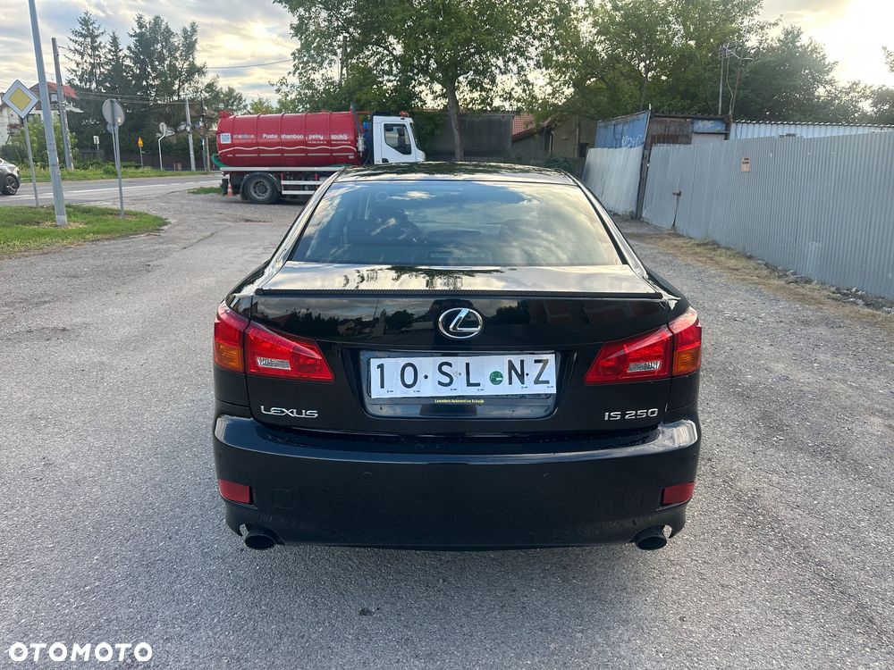 Lexus IS 250 Sport - 10
