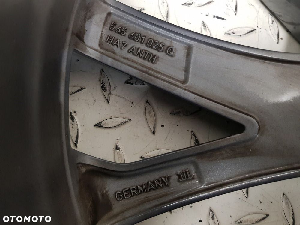 BARDZO ŁADNA FELGA ALUMINIOWA ALUFELGA CZUJNIK SKODA KODIAQ 20 x 8,0J  5x112 ET41 565601025Q - 5