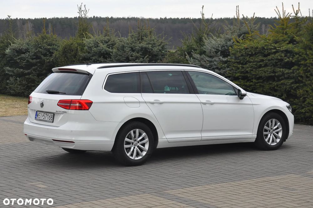 Volkswagen Passat - 15