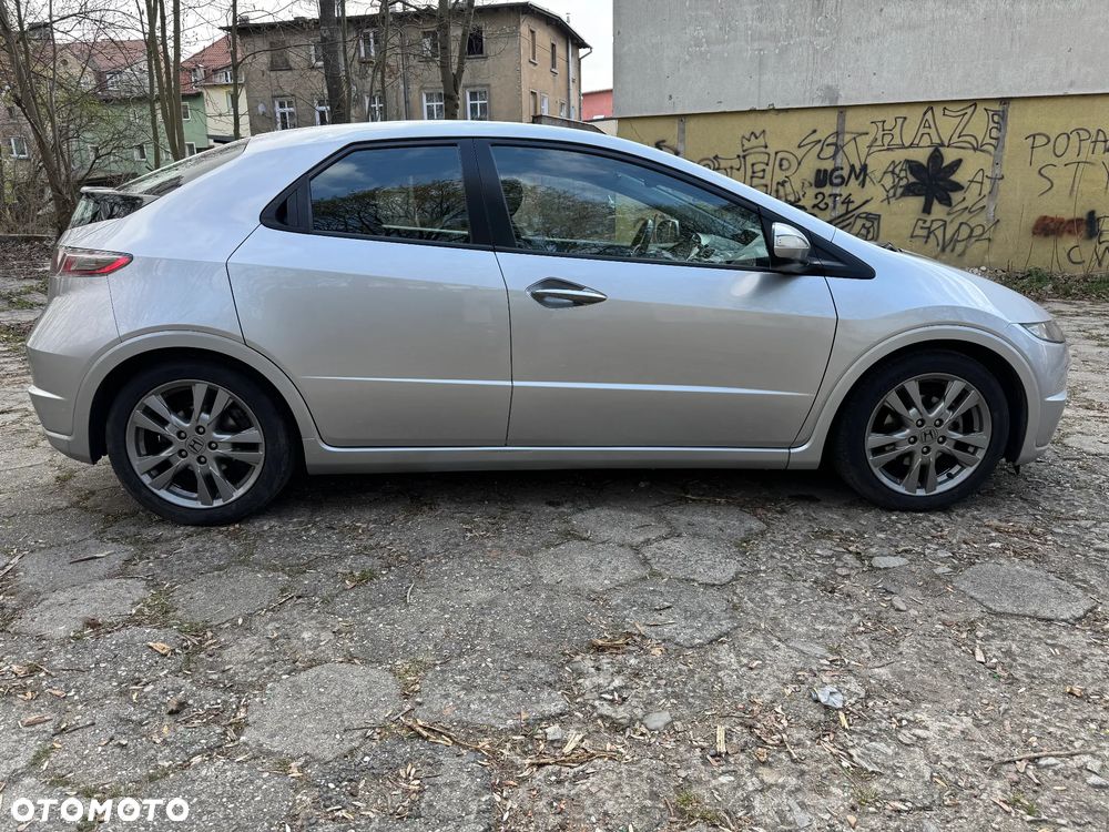 Honda Civic 1.8i-VTEC Sport - 4
