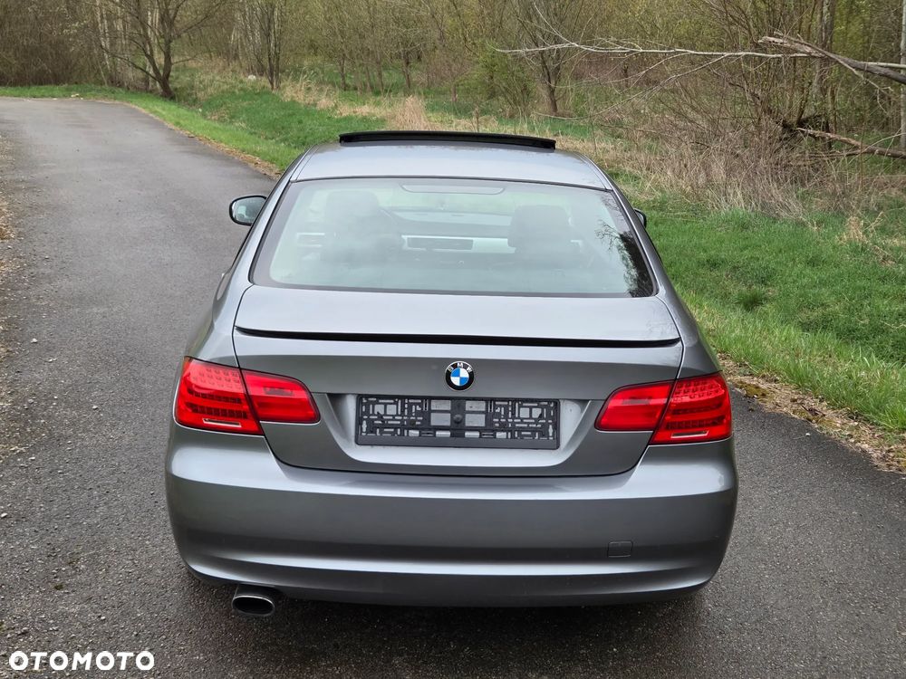 BMW Seria 3 320i Edition Exclusive - 8
