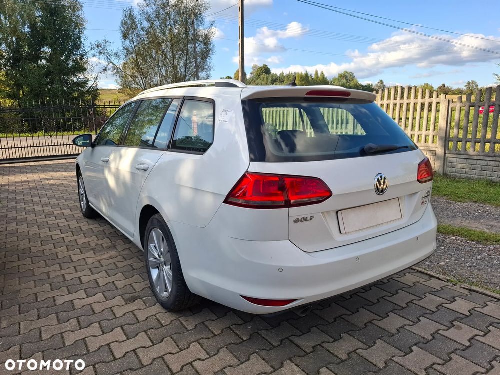 Volkswagen Golf - 4