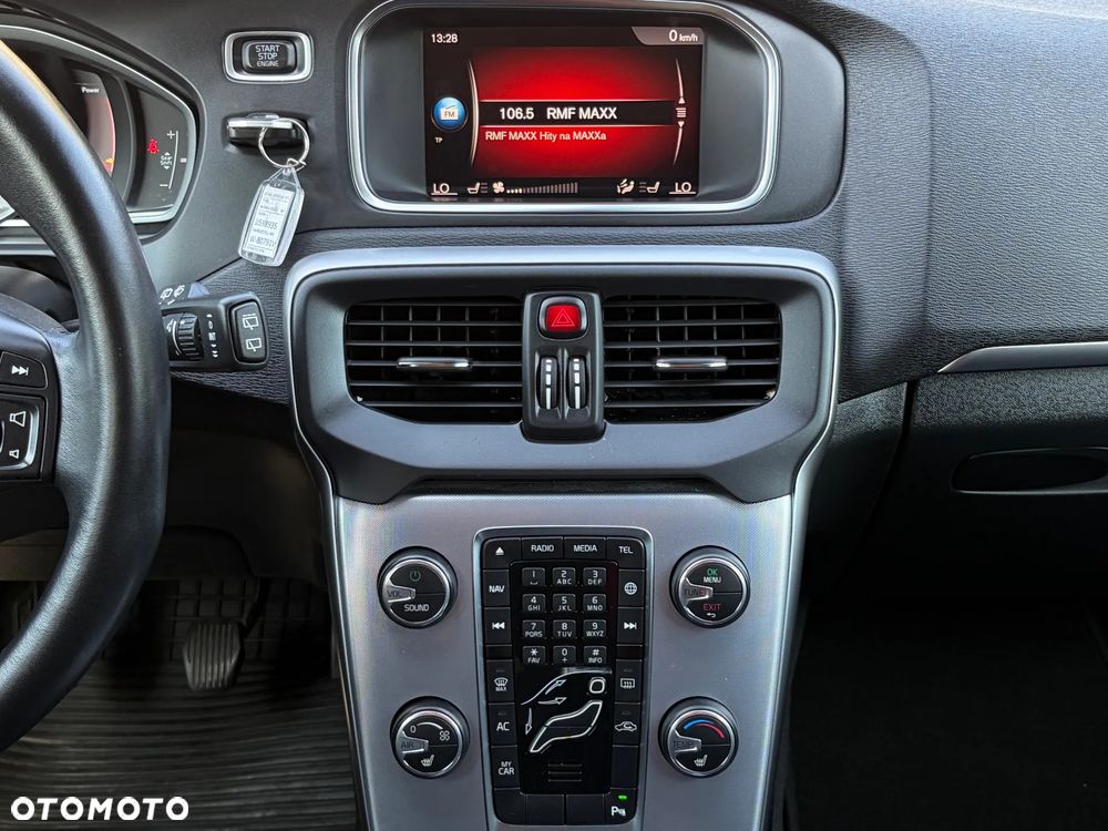 Volvo V40 D2 Linje You - 30