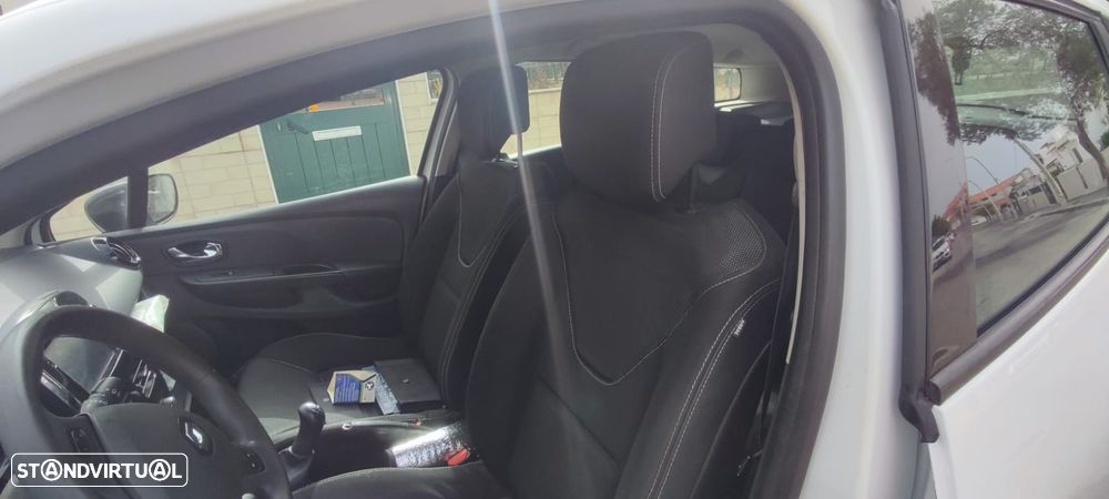 Renault Clio Sport Tourer 0.9 TCE Confort - 9