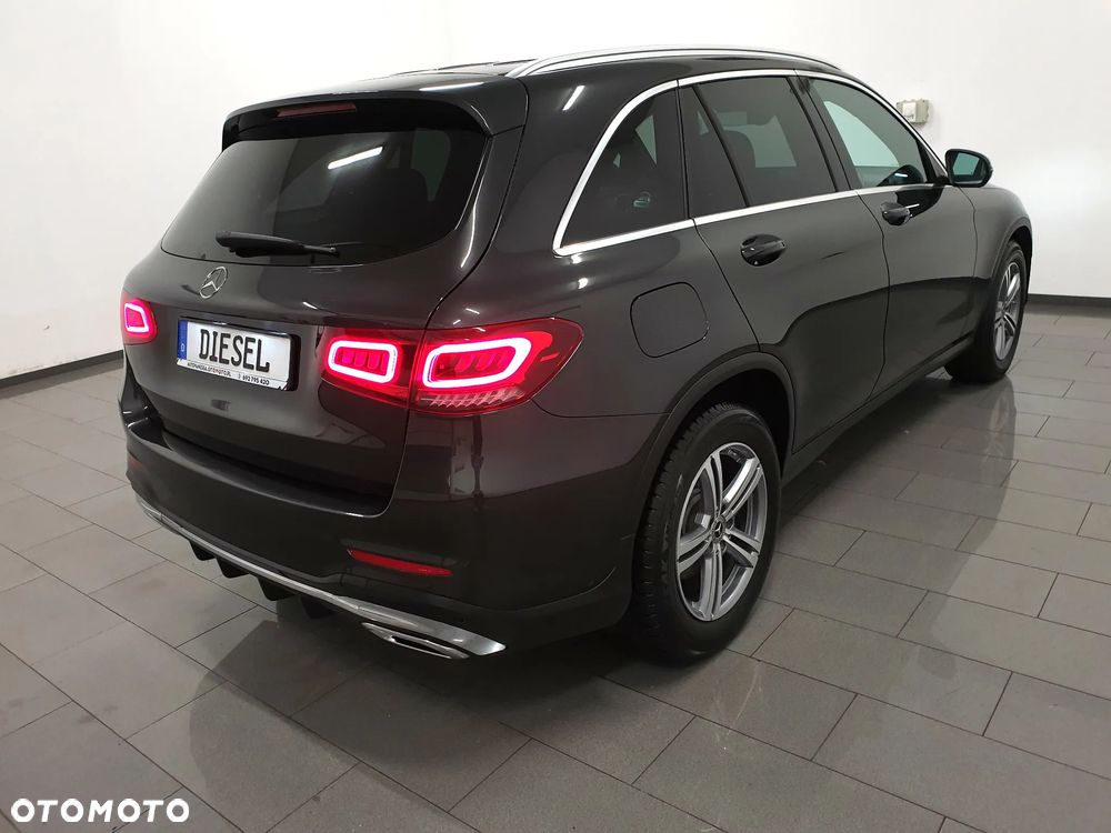 Mercedes-Benz GLC 300 d 4Matic 9G-TRONIC AMG Line Plus - 6