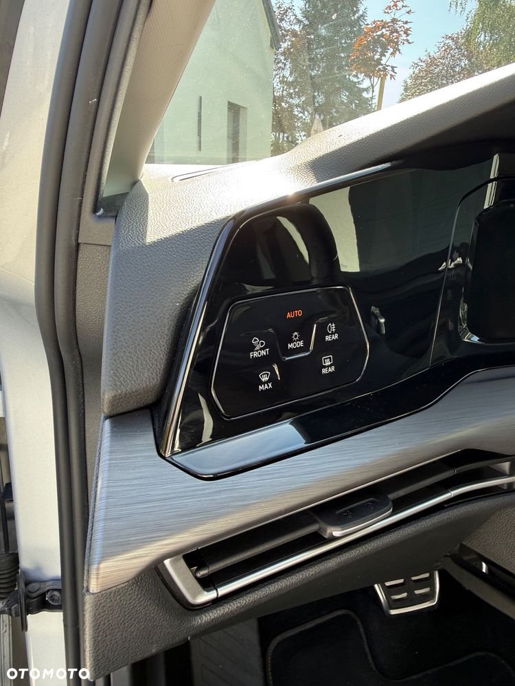 Volkswagen Golf 1.5 eTSI EVO Style DSG - 13