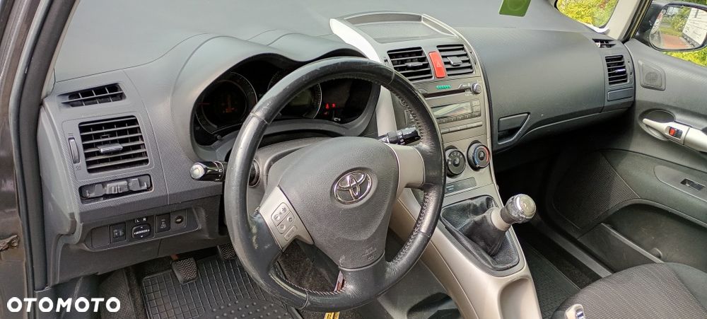 Toyota Auris - 6