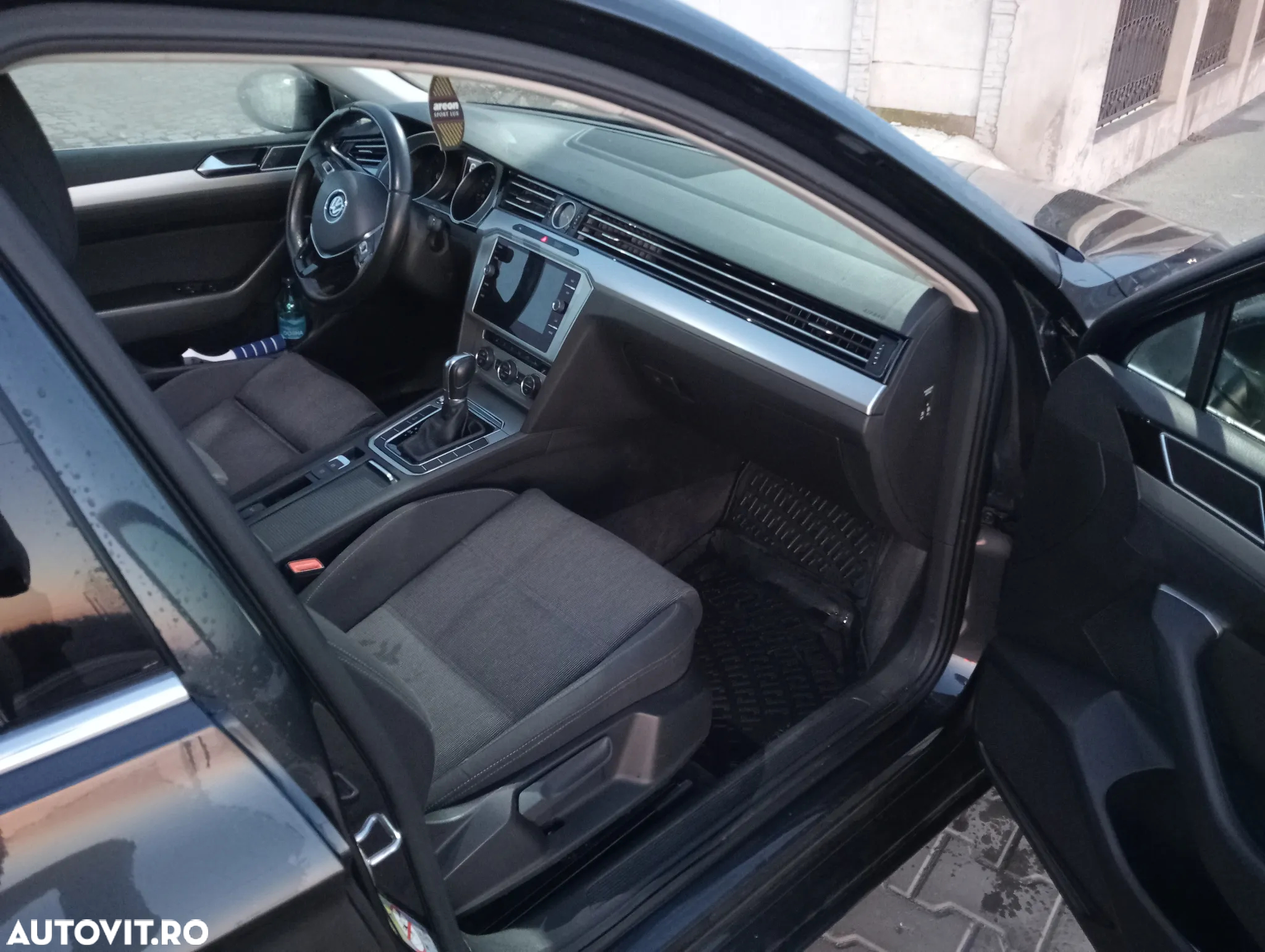 Volkswagen Passat - 5