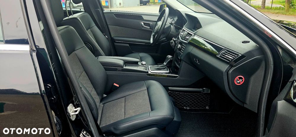 Mercedes-Benz Klasa E 200 CGI BlueEFFICIENCY 7G-TRONIC Avantgarde - 25