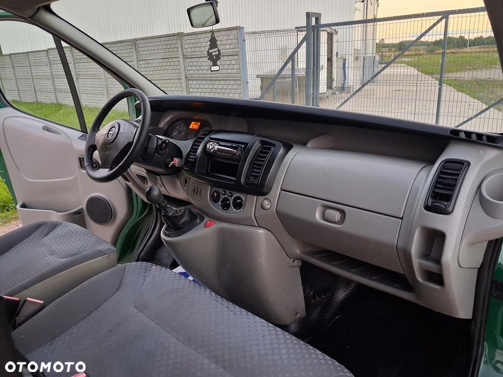 Opel Vivaro - 21