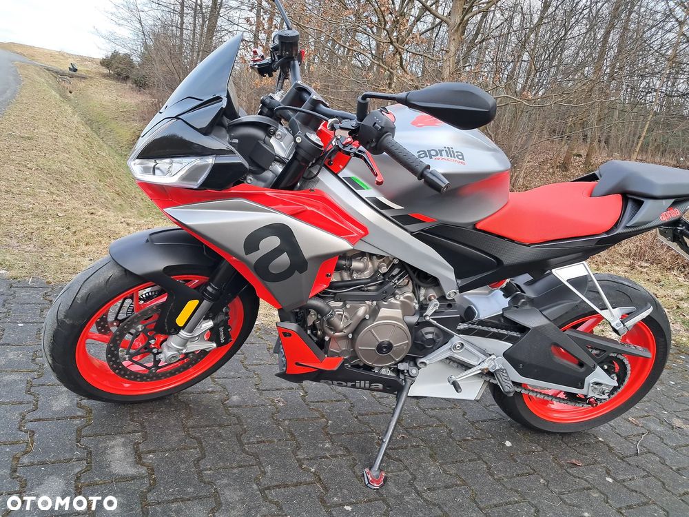Aprilia Tuono - 7