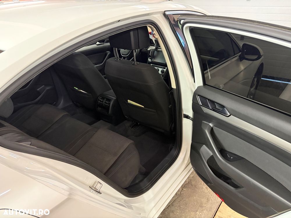 VOLKSWAGEN Passat 2017 — imagine 8