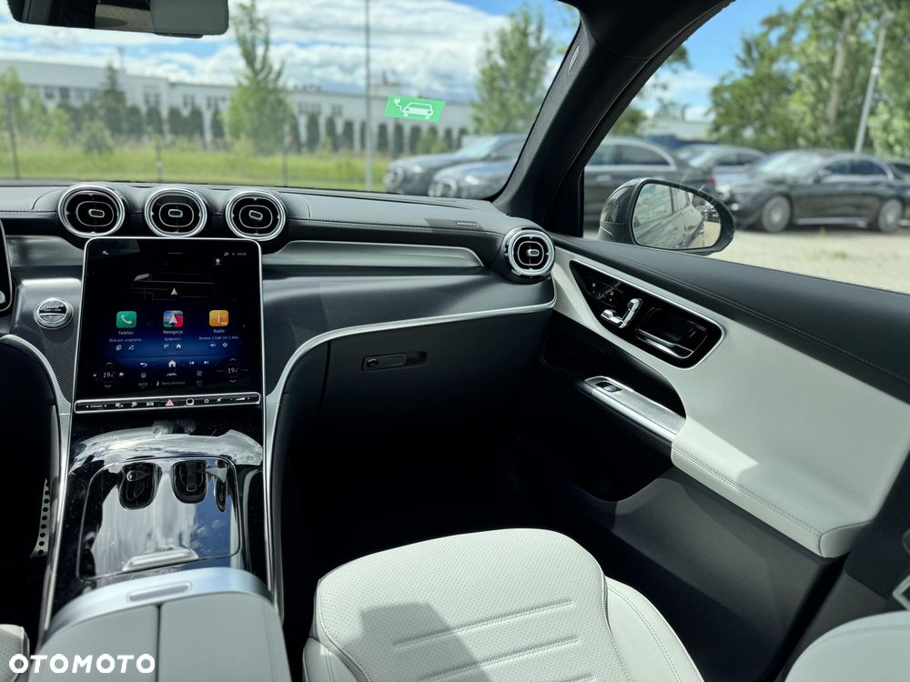 Mercedes-Benz GLC 300 de PHEV 4-Matic AMG Line - 16