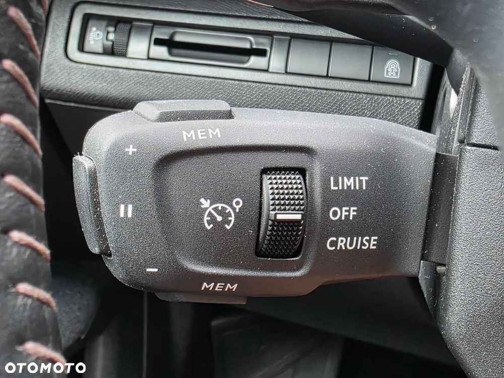 Peugeot 5008 1.5 BlueHDi Active Pack S&S EAT8 - 25