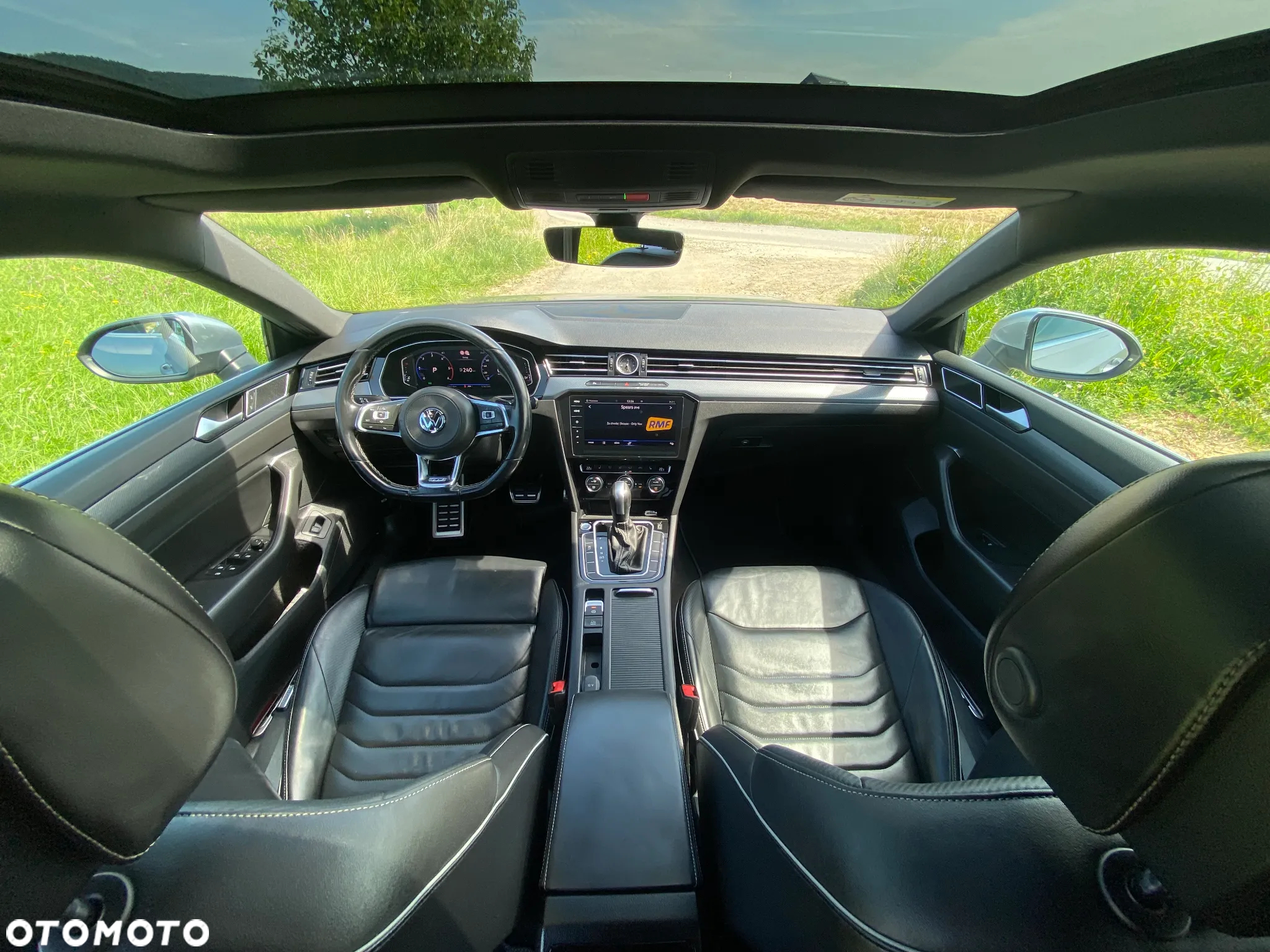 Volkswagen Arteon 2.0 TDI SCR R-Line DSG - 11