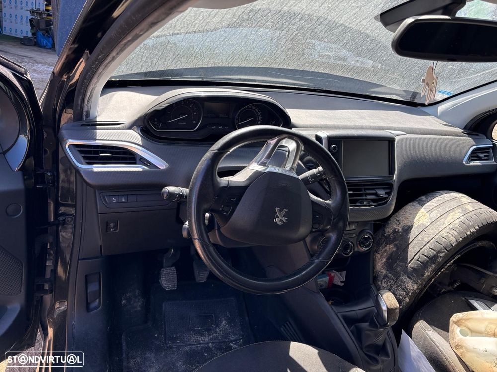 Peugeot 208 1.6 HDI de 2018 para peças - 5