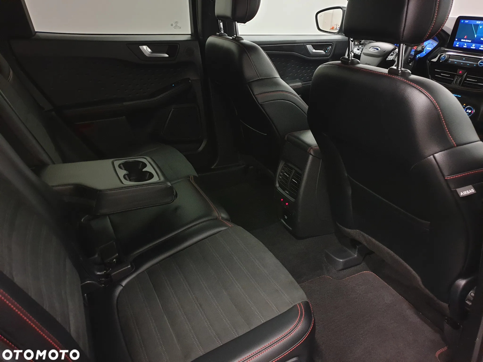 Ford Kuga 2.0 EcoBlue 4x4 ST-LINE - 40