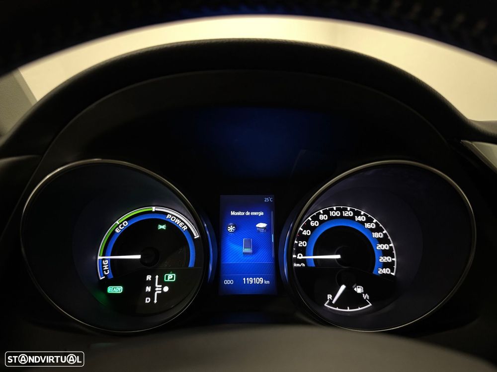 Toyota Auris Touring Sports 1.8 HSD Comfort +P.Techno+P.Sport - 46