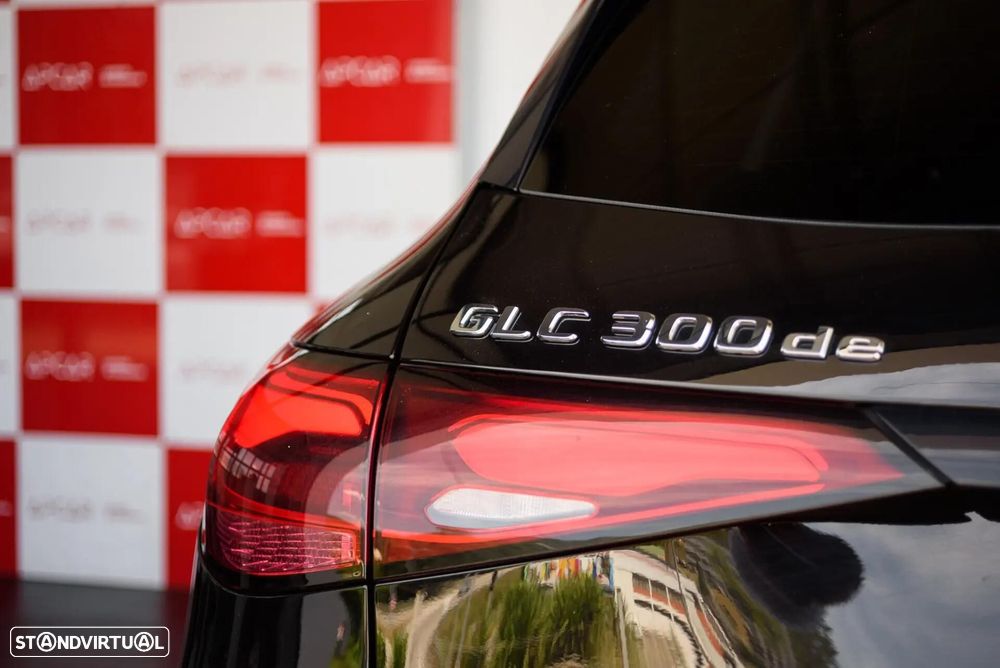 Mercedes-Benz GLC 300 de 4Matic - 9