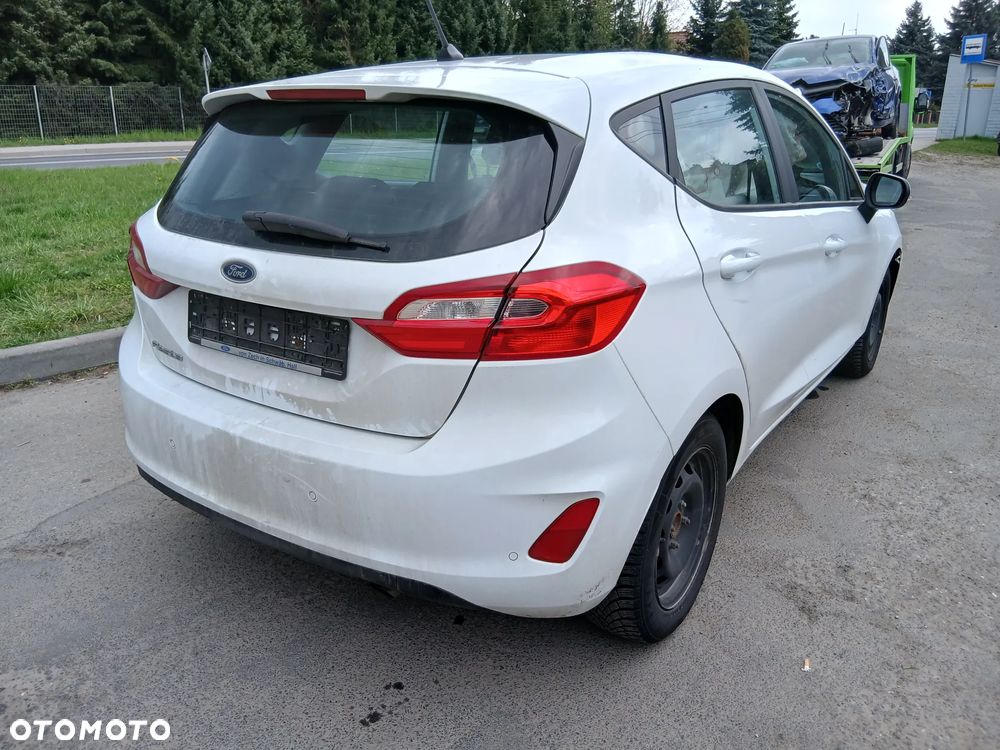 Ford Fiesta 1.0 EcoBoost S&S COOL&CONNECT - 4