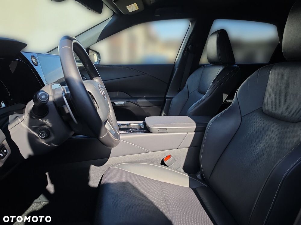 Lexus RX - 23