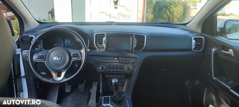 Kia Sportage 1.6 GDI 6MT 4x2 Style - 7