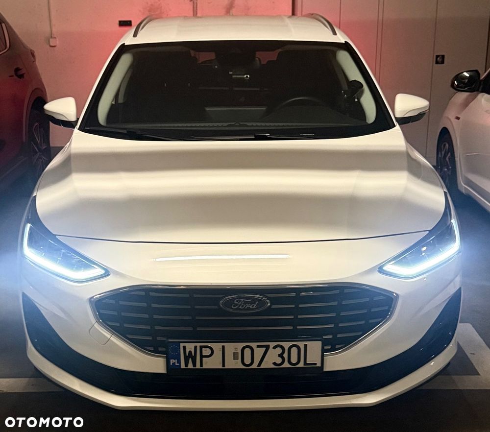 Ford Focus 1.0 EcoBoost Titanium Design - 24