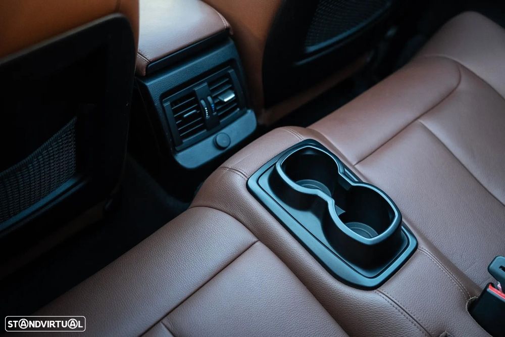 BMW 228 i Pack M Auto - 28